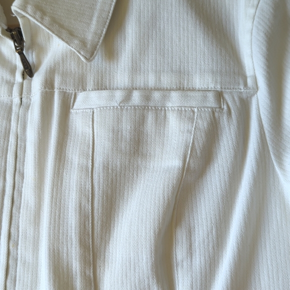 Womens Sz Medium Cream Jacket with Comfy Stretch & Cute Zipper & Button Detail - Picture 5 of 9